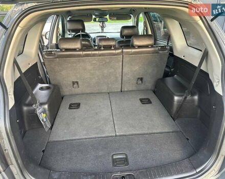 Серый Шевроле Каптива, объемом двигателя 2.2 л и пробегом 300 тыс. км за 12500 $, фото 30 на Automoto.ua