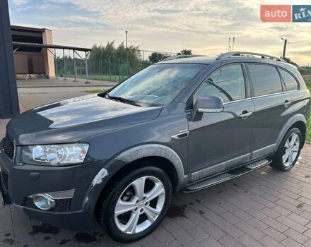 Серый Шевроле Каптива, объемом двигателя 2.2 л и пробегом 300 тыс. км за 12500 $, фото 9 на Automoto.ua