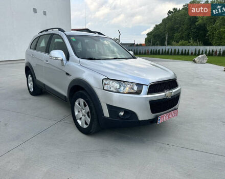 Серый Шевроле Каптива, объемом двигателя 2.2 л и пробегом 199 тыс. км за 10400 $, фото 2 на Automoto.ua