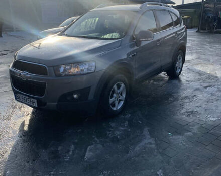 Сірий Шевроле Каптіва, об'ємом двигуна 2.23 л та пробігом 280 тис. км за 10000 $, фото 1 на Automoto.ua