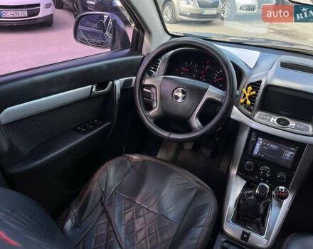 Серый Шевроле Каптива, объемом двигателя 2.2 л и пробегом 208 тыс. км за 10490 $, фото 25 на Automoto.ua