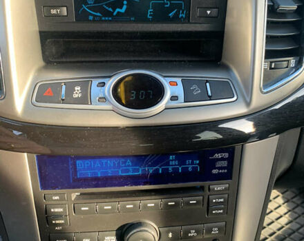 Сірий Шевроле Каптіва, об'ємом двигуна 2.23 л та пробігом 280 тис. км за 10000 $, фото 18 на Automoto.ua