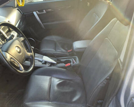 Сірий Шевроле Каптіва, об'ємом двигуна 2.23 л та пробігом 280 тис. км за 10000 $, фото 12 на Automoto.ua