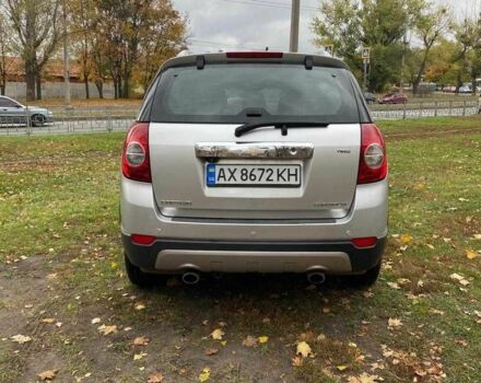 Сірий Шевроле Каптіва, об'ємом двигуна 2.4 л та пробігом 237 тис. км за 10500 $, фото 6 на Automoto.ua