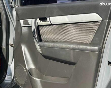 Серый Шевроле Каптива, объемом двигателя 2.2 л и пробегом 208 тыс. км за 10990 $, фото 12 на Automoto.ua