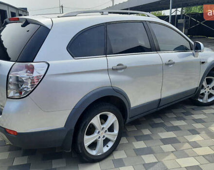 Серый Шевроле Каптива, объемом двигателя 2.23 л и пробегом 242 тыс. км за 11800 $, фото 2 на Automoto.ua