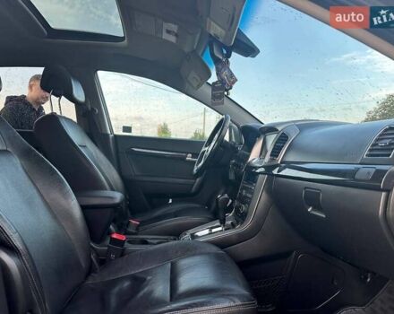 Серый Шевроле Каптива, объемом двигателя 2.2 л и пробегом 300 тыс. км за 12500 $, фото 17 на Automoto.ua