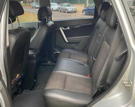 Сірий Шевроле Каптіва, об'ємом двигуна 2.4 л та пробігом 237 тис. км за 10500 $, фото 8 на Automoto.ua