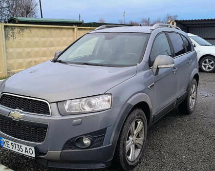 Серый Шевроле Каптива, объемом двигателя 2.38 л и пробегом 253 тыс. км за 10000 $, фото 1 на Automoto.ua