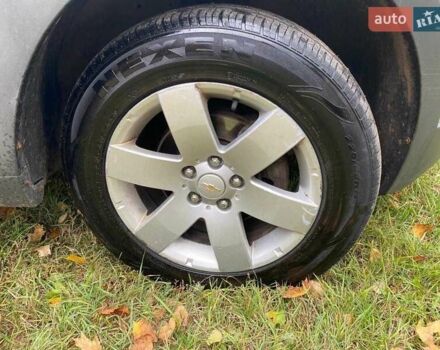 Сірий Шевроле Каптіва, об'ємом двигуна 2.4 л та пробігом 237 тис. км за 10500 $, фото 22 на Automoto.ua