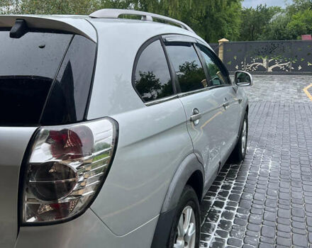 Сірий Шевроле Каптіва, об'ємом двигуна 2.2 л та пробігом 236 тис. км за 10700 $, фото 4 на Automoto.ua