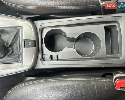 Серый Шевроле Каптива, объемом двигателя 2.2 л и пробегом 200 тыс. км за 9999 $, фото 25 на Automoto.ua