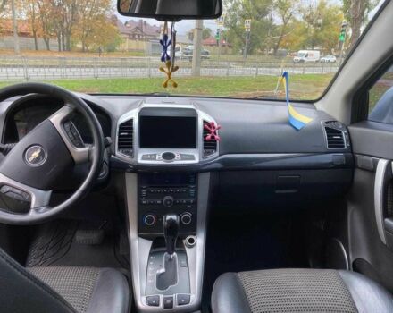 Сірий Шевроле Каптіва, об'ємом двигуна 2.4 л та пробігом 237 тис. км за 10500 $, фото 19 на Automoto.ua