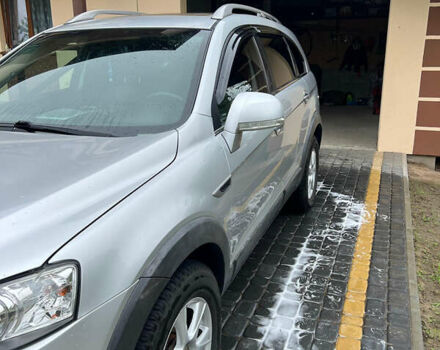 Сірий Шевроле Каптіва, об'ємом двигуна 2.2 л та пробігом 236 тис. км за 10700 $, фото 2 на Automoto.ua