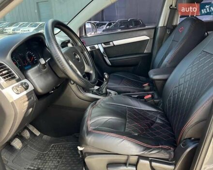 Серый Шевроле Каптива, объемом двигателя 2.2 л и пробегом 208 тыс. км за 10490 $, фото 41 на Automoto.ua