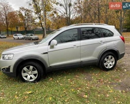 Сірий Шевроле Каптіва, об'ємом двигуна 2.4 л та пробігом 237 тис. км за 10500 $, фото 23 на Automoto.ua