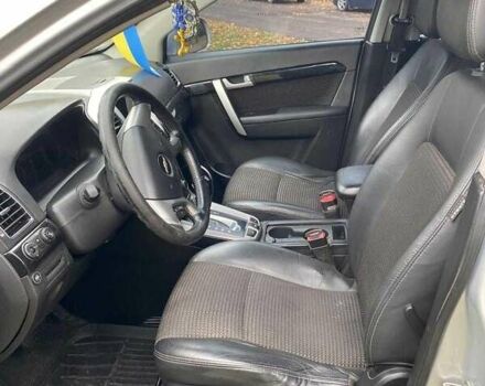 Сірий Шевроле Каптіва, об'ємом двигуна 2.4 л та пробігом 237 тис. км за 10500 $, фото 10 на Automoto.ua