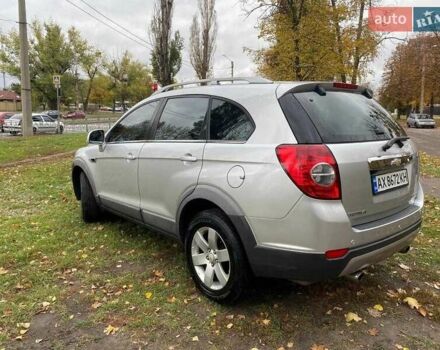 Сірий Шевроле Каптіва, об'ємом двигуна 2.4 л та пробігом 237 тис. км за 10500 $, фото 6 на Automoto.ua