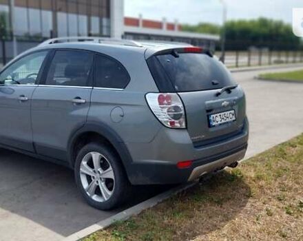 Сірий Шевроле Каптіва, об'ємом двигуна 2.23 л та пробігом 215 тис. км за 10800 $, фото 1 на Automoto.ua
