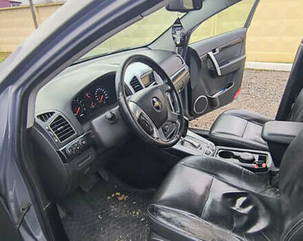 Серый Шевроле Каптива, объемом двигателя 2.38 л и пробегом 253 тыс. км за 10000 $, фото 7 на Automoto.ua