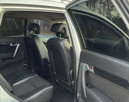 Серый Шевроле Каптива, объемом двигателя 2.38 л и пробегом 117 тыс. км за 11900 $, фото 12 на Automoto.ua