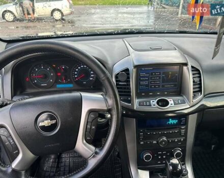 Серый Шевроле Каптива, объемом двигателя 2.2 л и пробегом 300 тыс. км за 12500 $, фото 37 на Automoto.ua