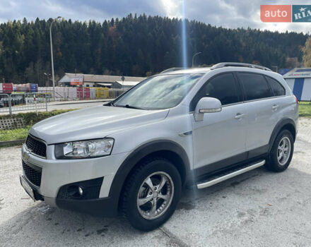 Серый Шевроле Каптива, объемом двигателя 2.38 л и пробегом 250 тыс. км за 10800 $, фото 4 на Automoto.ua