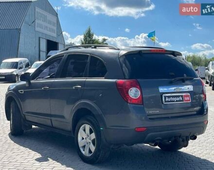 Серый Шевроле Каптива, объемом двигателя 2.2 л и пробегом 208 тыс. км за 10490 $, фото 6 на Automoto.ua
