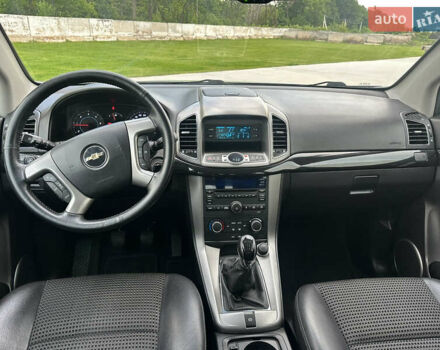 Серый Шевроле Каптива, объемом двигателя 2.2 л и пробегом 199 тыс. км за 10400 $, фото 17 на Automoto.ua