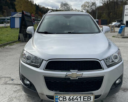 Серый Шевроле Каптива, объемом двигателя 2.38 л и пробегом 250 тыс. км за 10800 $, фото 2 на Automoto.ua