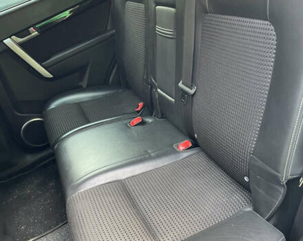 Серый Шевроле Каптива, объемом двигателя 2.38 л и пробегом 250 тыс. км за 10800 $, фото 13 на Automoto.ua