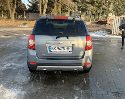 Сірий Шевроле Каптіва, об'ємом двигуна 2.23 л та пробігом 280 тис. км за 10000 $, фото 5 на Automoto.ua
