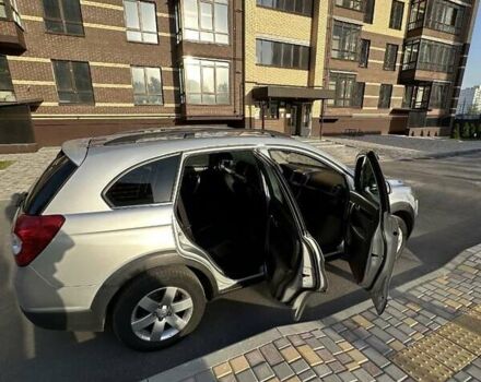 Шевроле Каптива 2011 в Чернигове на Automoto.ua Серый Шевроле Каптива, объемом двигателя 2.38 л и пробегом 246 тыс. км за 10500 $, фото 10 на Automoto.ua