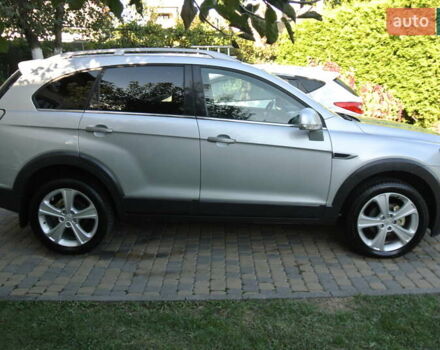 Серый Шевроле Каптива, объемом двигателя 2.2 л и пробегом 77 тыс. км за 13950 $, фото 6 на Automoto.ua