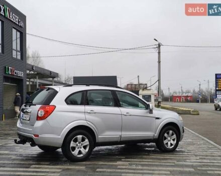 Сірий Шевроле Каптіва, об'ємом двигуна 2.2 л та пробігом 190 тис. км за 9700 $, фото 2 на Automoto.ua