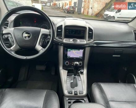 Серый Шевроле Каптива, объемом двигателя 2.2 л и пробегом 210 тыс. км за 11900 $, фото 16 на Automoto.ua