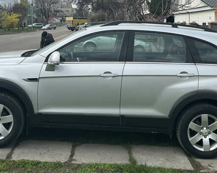 Серый Шевроле Каптива, объемом двигателя 2.23 л и пробегом 145 тыс. км за 11200 $, фото 12 на Automoto.ua