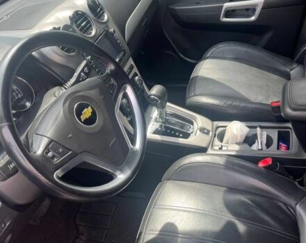 Серый Шевроле Каптива, объемом двигателя 3 л и пробегом 240 тыс. км за 9500 $, фото 4 на Automoto.ua