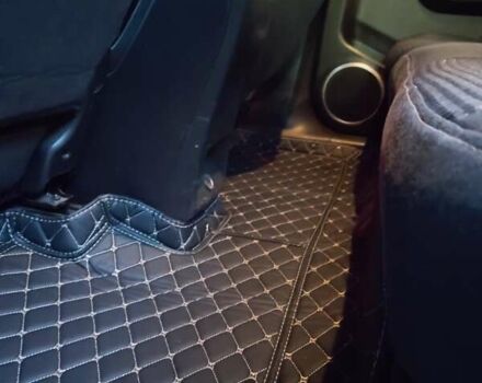 Серый Шевроле Каптива, объемом двигателя 2.2 л и пробегом 235 тыс. км за 12000 $, фото 23 на Automoto.ua