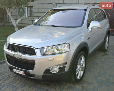 Серый Шевроле Каптива, объемом двигателя 2.2 л и пробегом 77 тыс. км за 13950 $, фото 2 на Automoto.ua