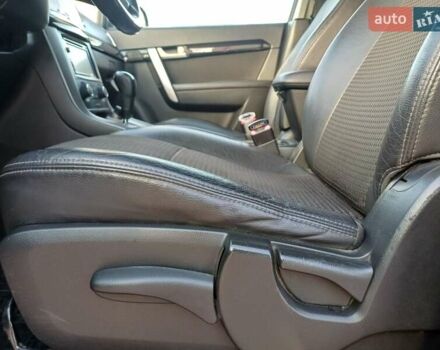 Серый Шевроле Каптива, объемом двигателя 2.23 л и пробегом 152 тыс. км за 11100 $, фото 25 на Automoto.ua