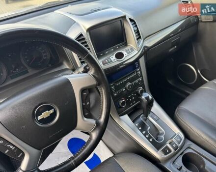 Сірий Шевроле Каптіва, об'ємом двигуна 2.2 л та пробігом 212 тис. км за 10900 $, фото 11 на Automoto.ua