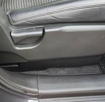 Серый Шевроле Каптива, объемом двигателя 2.2 л и пробегом 235 тыс. км за 12000 $, фото 17 на Automoto.ua