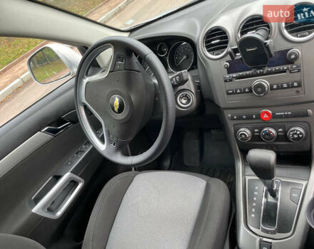 Сірий Шевроле Каптіва, об'ємом двигуна 2.38 л та пробігом 170 тис. км за 8300 $, фото 20 на Automoto.ua