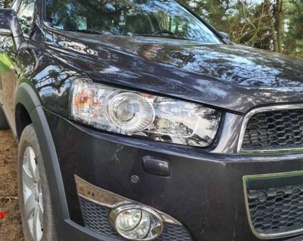 Сірий Шевроле Каптіва, об'ємом двигуна 2.23 л та пробігом 200 тис. км за 11300 $, фото 4 на Automoto.ua