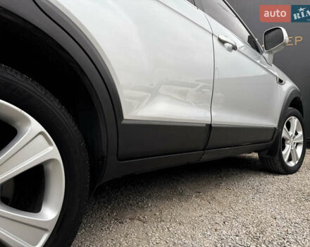 Серый Шевроле Каптива, объемом двигателя 2.2 л и пробегом 150 тыс. км за 11500 $, фото 5 на Automoto.ua