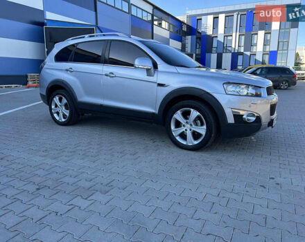 Серый Шевроле Каптива, объемом двигателя 2.23 л и пробегом 229 тыс. км за 10900 $, фото 4 на Automoto.ua