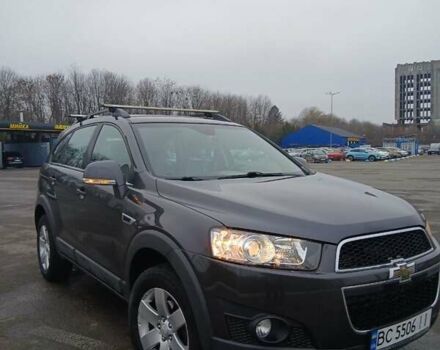 Серый Шевроле Каптива, объемом двигателя 2.2 л и пробегом 270 тыс. км за 9200 $, фото 2 на Automoto.ua