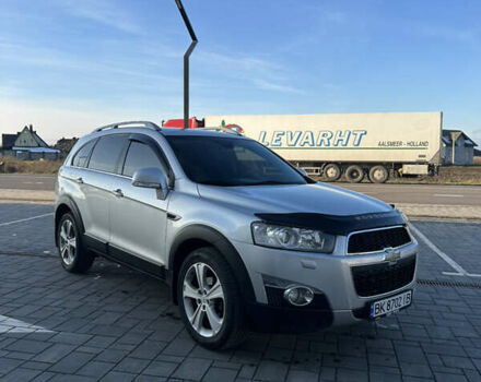 Серый Шевроле Каптива, объемом двигателя 2.23 л и пробегом 258 тыс. км за 10400 $, фото 2 на Automoto.ua