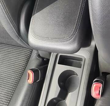 Серый Шевроле Каптива, объемом двигателя 2.2 л и пробегом 235 тыс. км за 12000 $, фото 16 на Automoto.ua